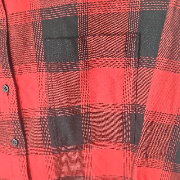 Old Navy Red and Black Plaid Boyfriend Shirt Size XL - Picture 7 of 12